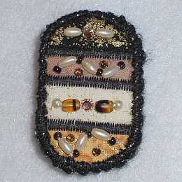 Black Brown Oval Beaded Art Quilt Pin, Pendant,  Sue Andrus